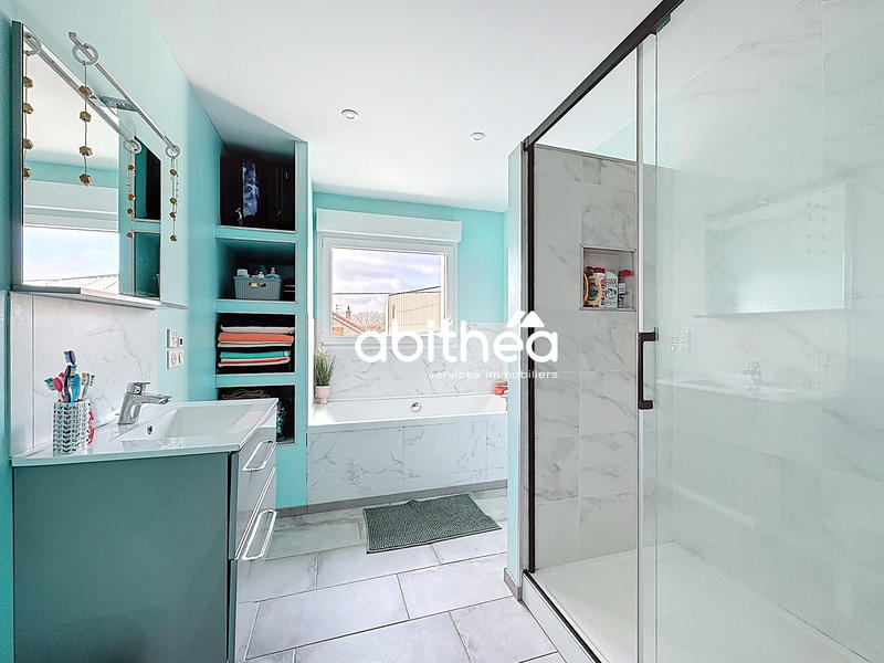 Maison - 181 m² - 8 pièces