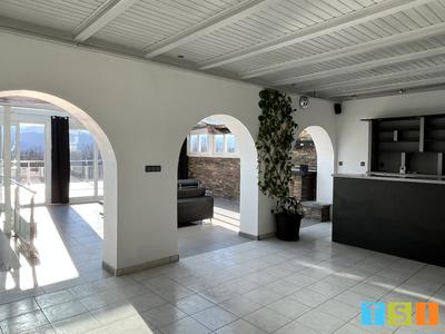 Maison - 182 m² - 5 pièces