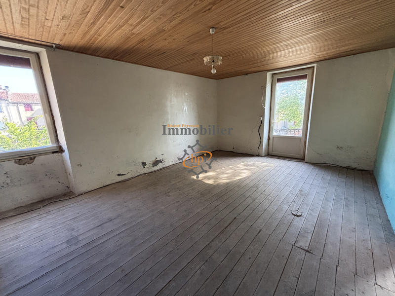 Maison - 180 m² - 6 pièces