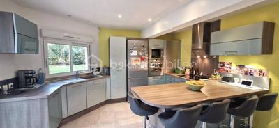 Maison - 156 m² - 8 pièces