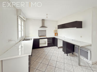 Appartement - 97 m² - 3 pièces