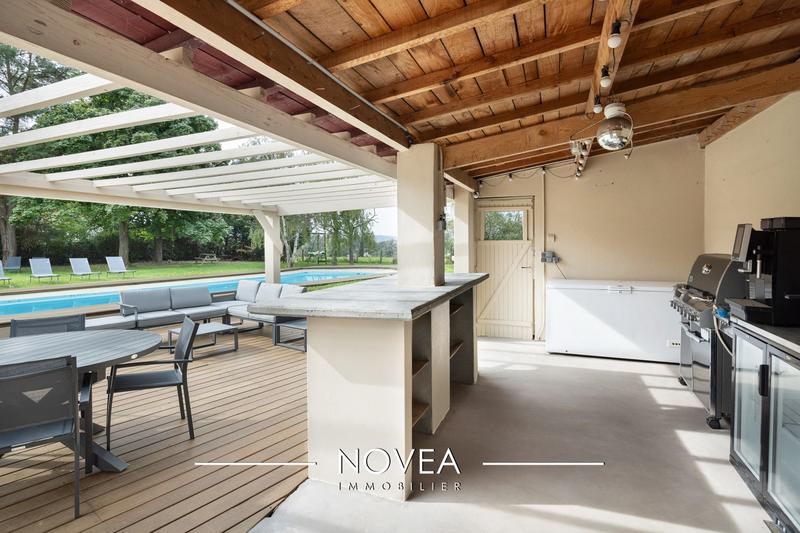 Maison - 296 m² - 8 pièces