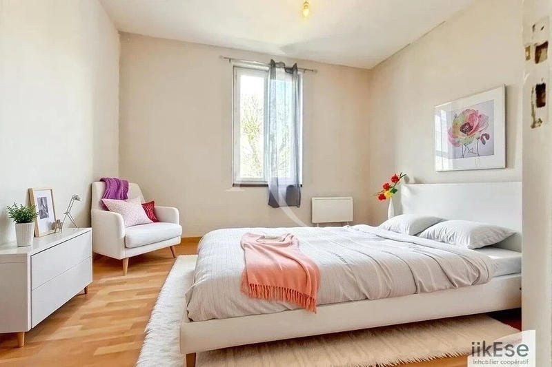 Maison - 91 m² - 4 pièces