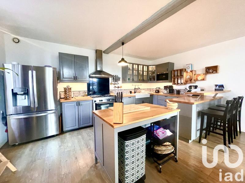 Maison - 248 m² - 10 pièces