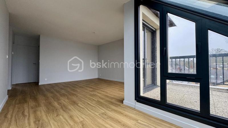 Appartement - 90 m² - 4 pièces