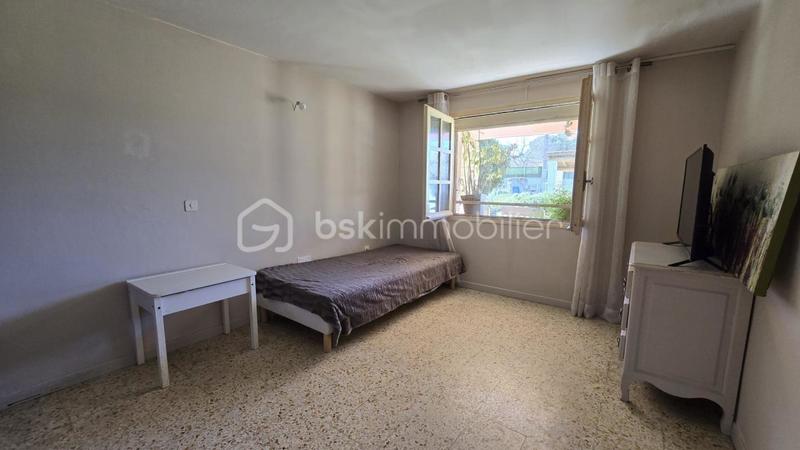 Maison traditionnelle - 144 m² - 7 pièces