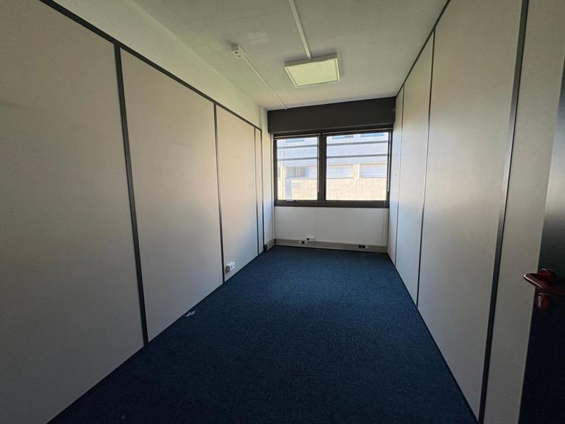 Bureau - 335 m²