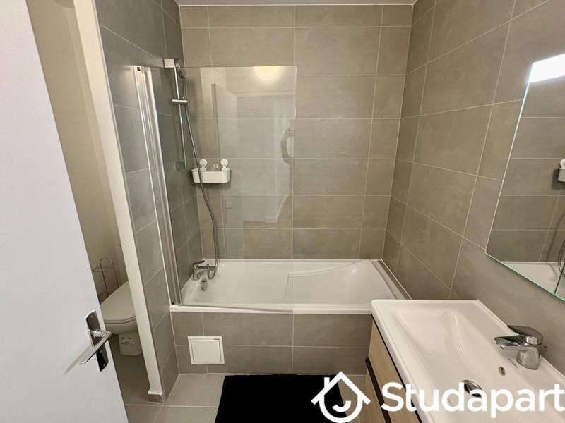 Chambre - 15 m² - 1 pièce