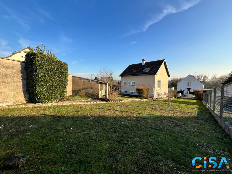 Maison - 92 m² - 5 pièces