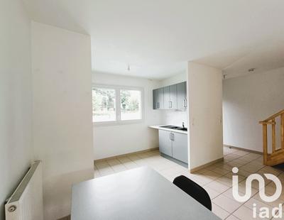 Maison - 83 m² - 4 pièces