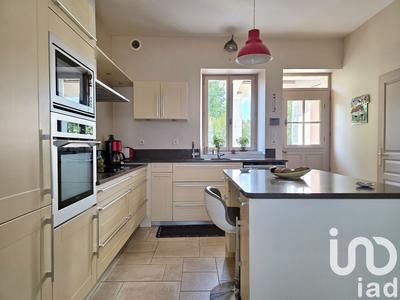 Maison - 380 m² - 12 pièces