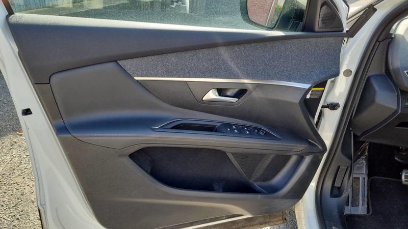 Peugeot 3008 1.6 Thp 180 Eat8 Gt Line - Automatique