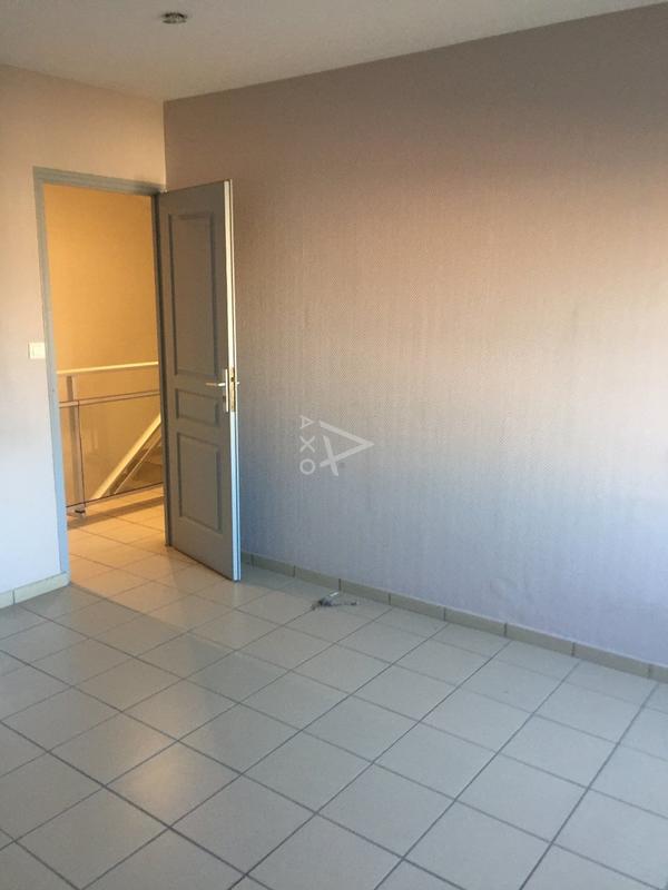 Bureau - 237 m² - 8 pièces