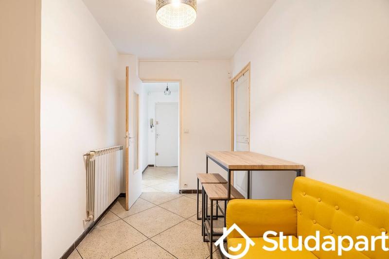 Chambre - 9 m² - 1 pièce