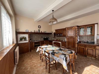 Maison traditionnelle - 161 m² - 6 pièces