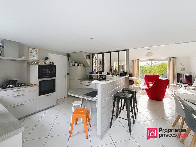 Maison - 140 m² - 5 pièces