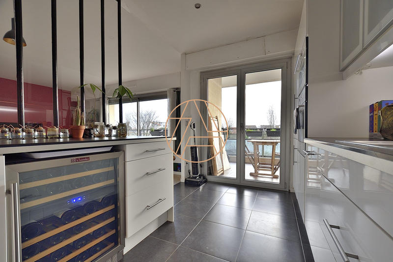 Appartement - 79 m² - 3 pièces