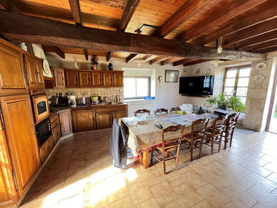 Maison - 139 m² - 7 pièces