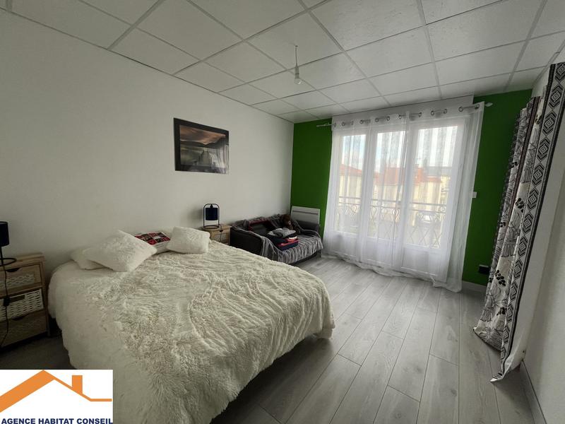 Maison - 200 m² - 9 pièces