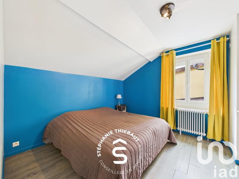 Maison - 212 m² - 8 pièces