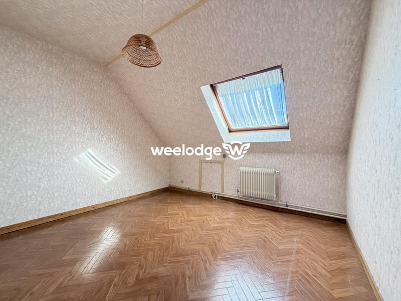 Maison - 142 m² - 6 pièces