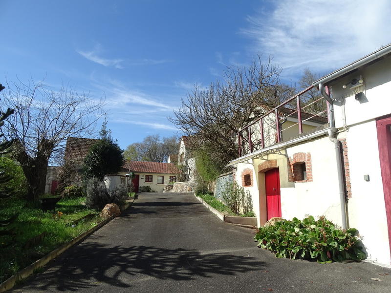 Maison traditionnelle - 88 m² - 4 pièces