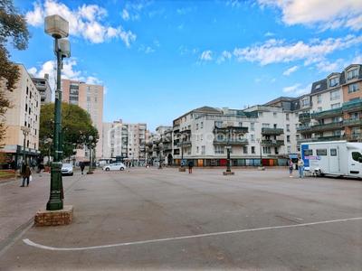 Appartement - 87 m² - 5 pièces