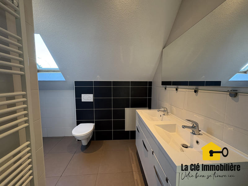 Maison - 92 m² - 5 pièces