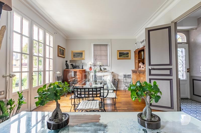 Maison - 175 m² - 7 pièces