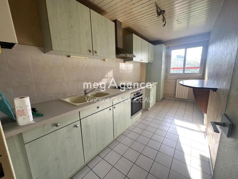 Appartement - 65 m² - 3 pièces