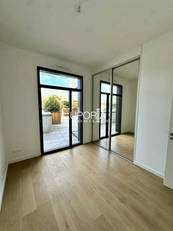 Appartement - 121 m² - 5 pièces