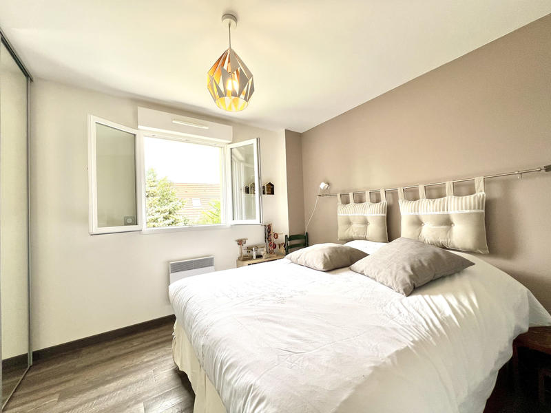 Maison - 93 m² - 5 pièces