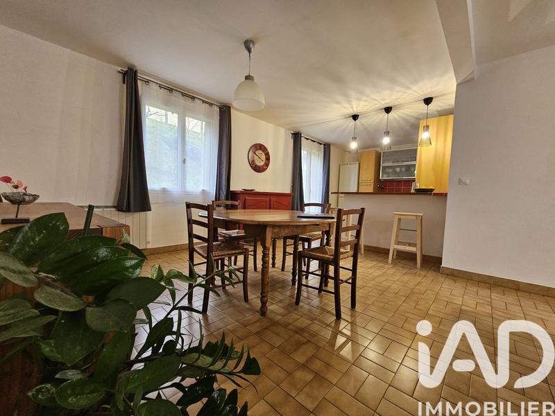 Maison - 86 m² - 4 pièces