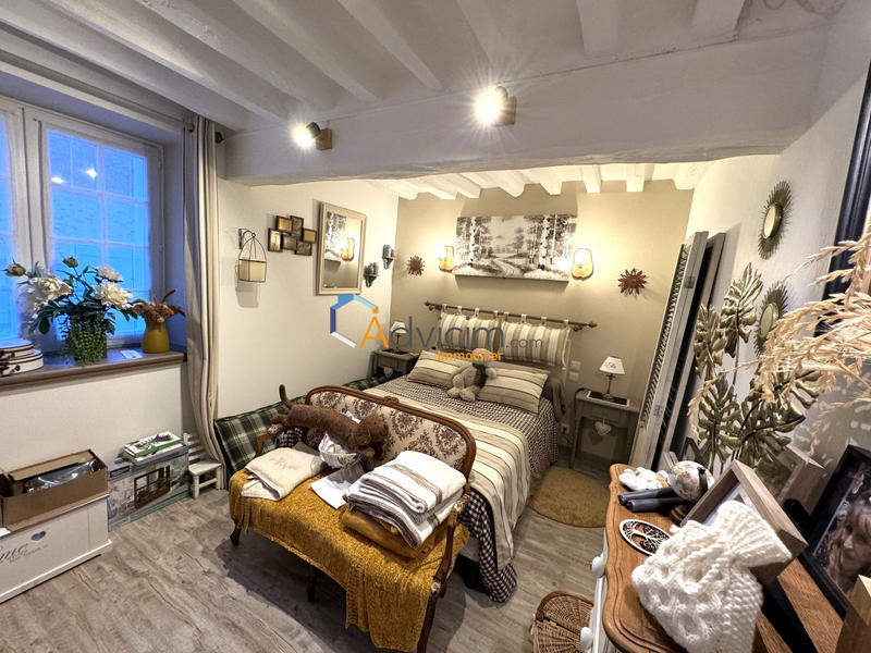 Maison - 240 m² - 8 pièces