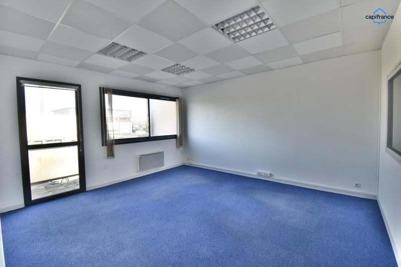 Bureau - 99 m² - 5 pièces