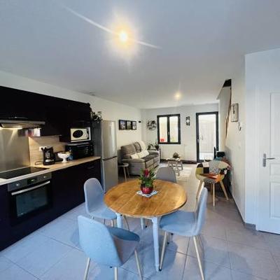 Maison - 76 m² - 3 pièces