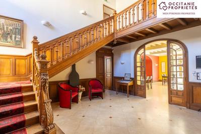 Maison de maîtres - 540 m² - 13 pièces
