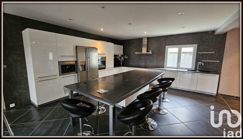 Maison de maîtres - 462 m² - 9 pièces