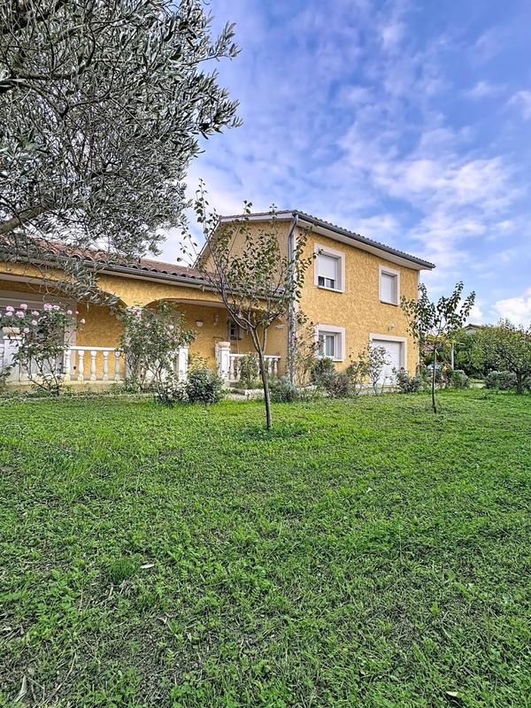 Maison - 176 m² - 7 pièces