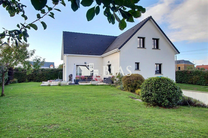Maison contemporaine - 156 m² - 7 pièces
