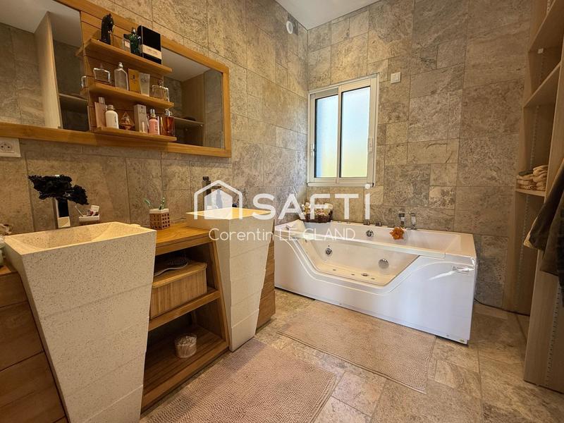 Maison - 175 m² - 6 pièces