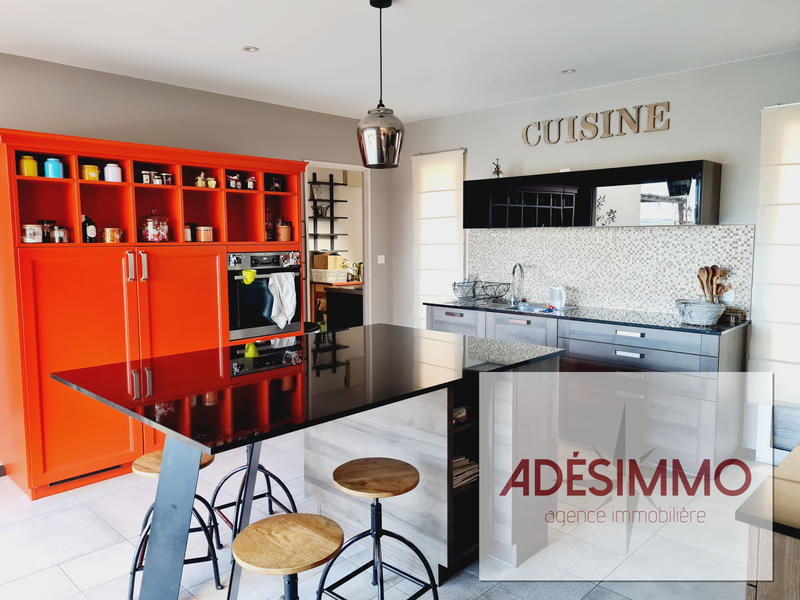 Villa - 200 m² - 7 pièces