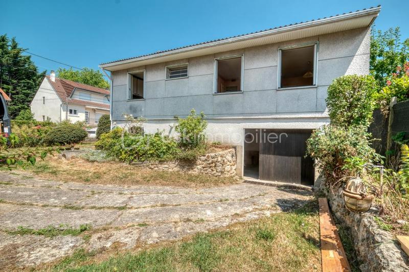 Maison traditionnelle - 81 m² - 4 pièces