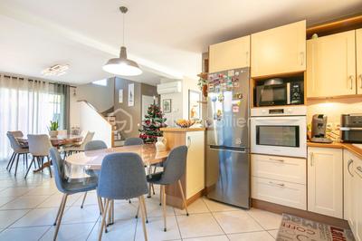 Maison - 145 m² - 6 pièces