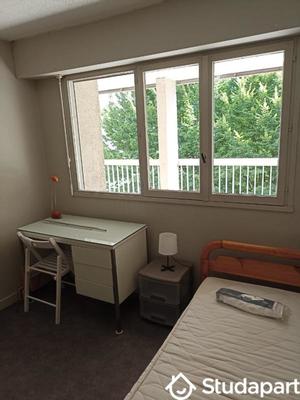 Chambre - 10 m² - 1 pièce