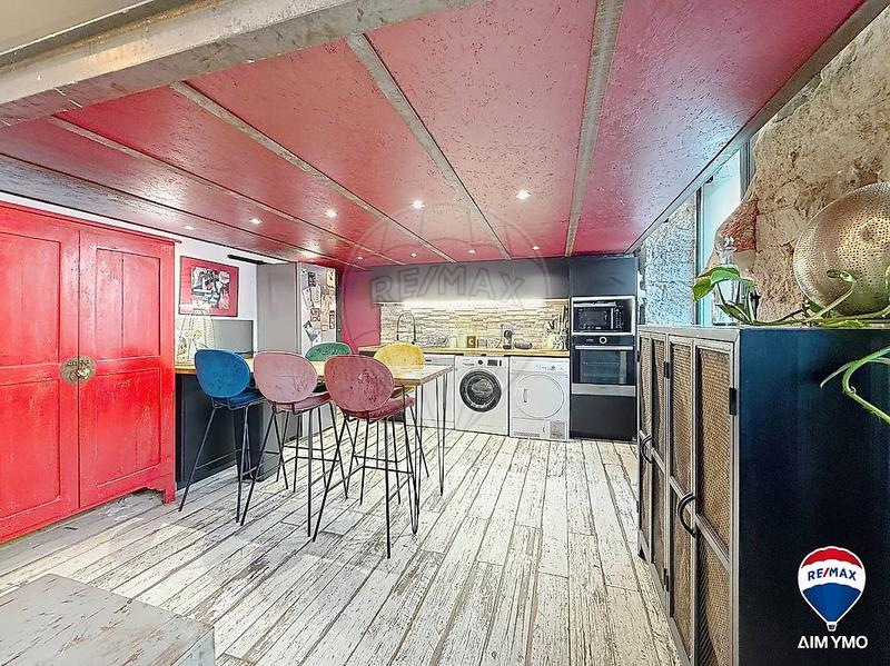 Loft - 72 m² - 3 pièces