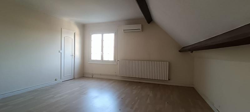 Maison - 217 m² - 8 pièces