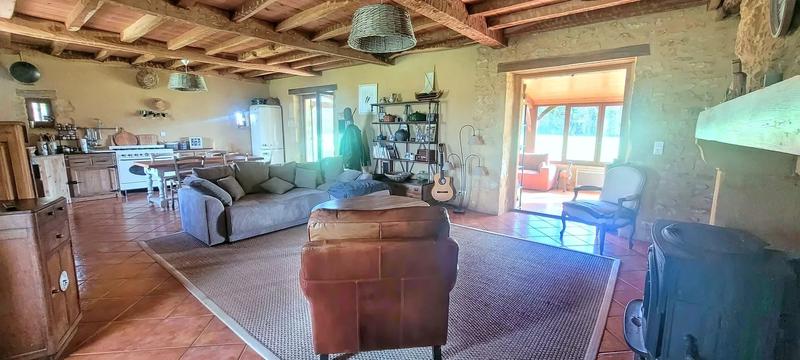 Maison - 150 m² - 5 pièces