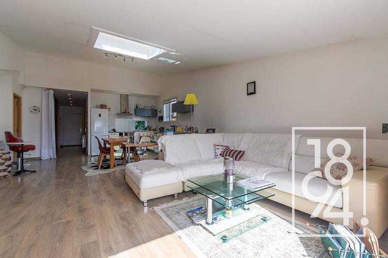 Appartement - 97 m² - 3 pièces