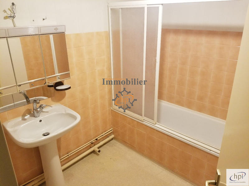 Appartement - 90 m² - 1 pièce